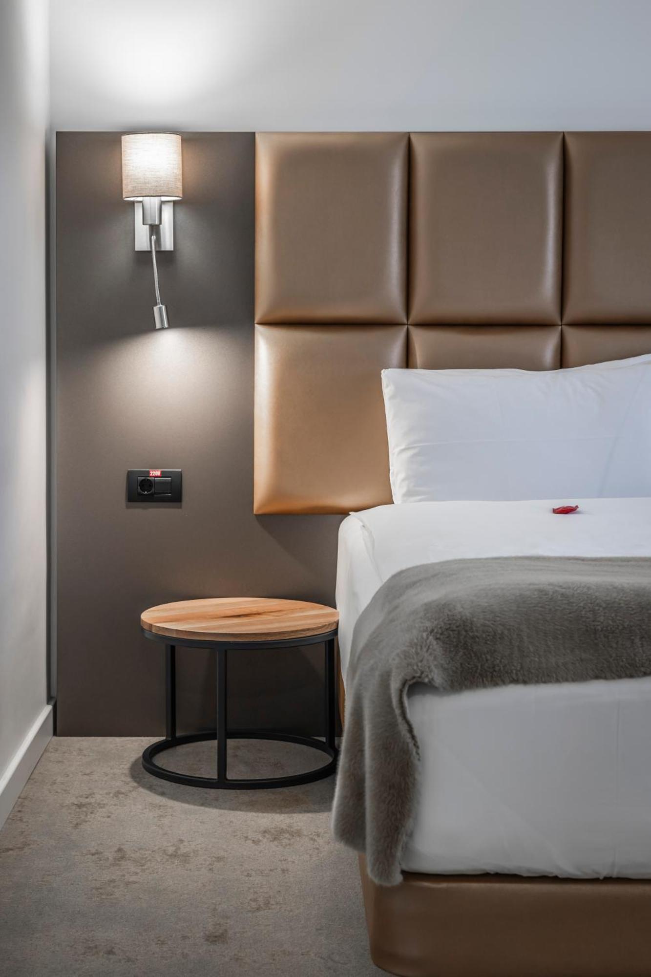 Charm Boutique Hotel Satu Mare Dış mekan fotoğraf